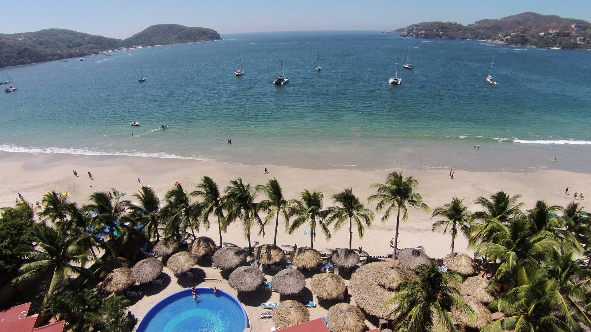 Vista aérea de la Bahía de Zihuatanejo · Hotel Villa Mexicana